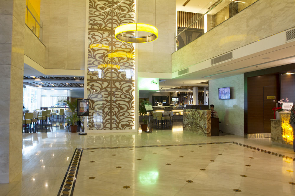 Promenade Hotel בינטולו מראה חיצוני תמונה
