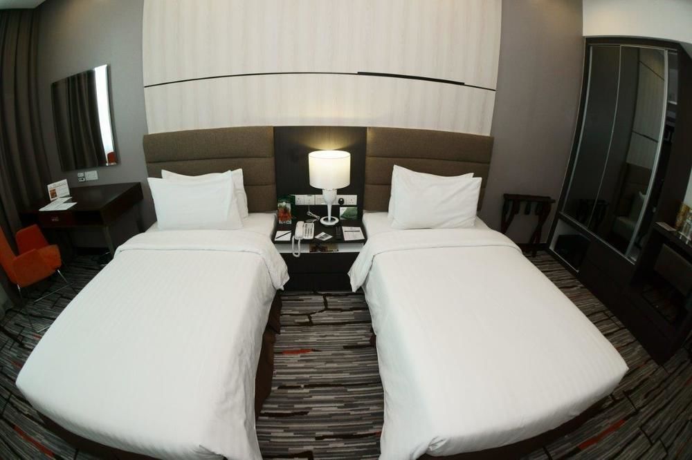 Promenade Hotel בינטולו מראה חיצוני תמונה
